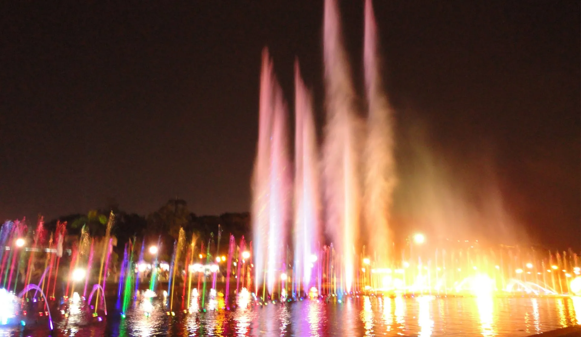 Luneta Musically Dancing Choreographed Fountain, Rizal Park Central Lagoon, Manila, 2010