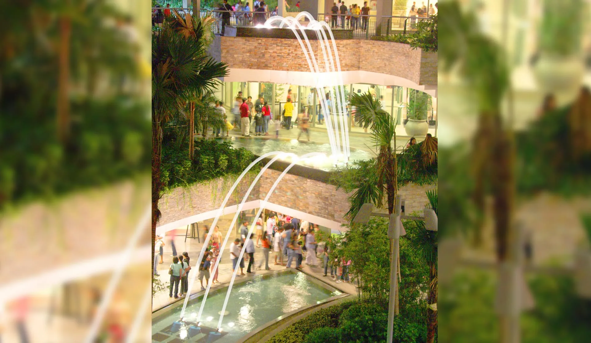 Trinoma Mall Multi-level Shooting Jets, Quezon City, 2007