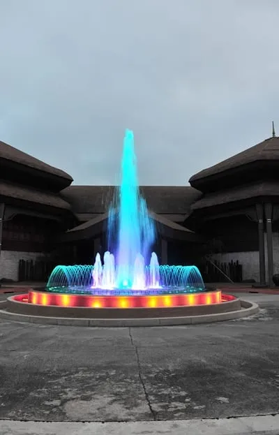 Coconut Palace Multi-colored Multi-pattern Fountain, 2011