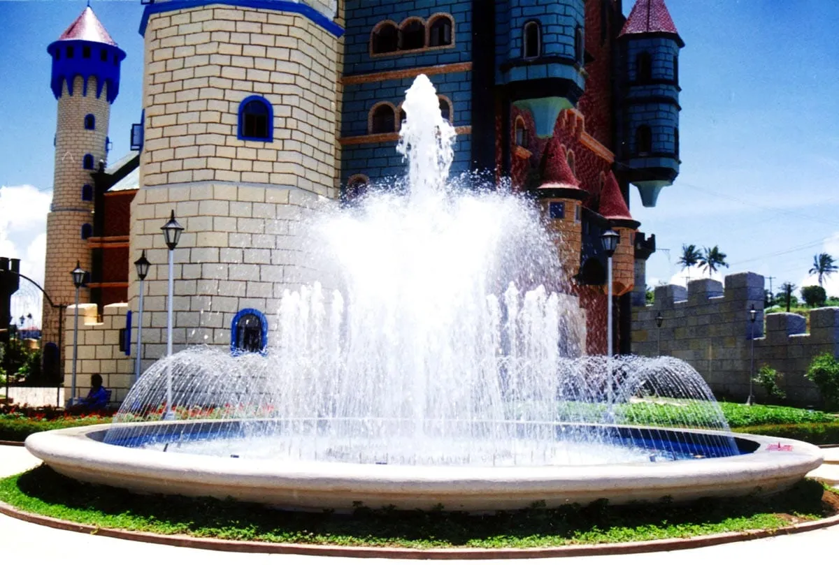 Fantasy World Multi-Pattern Fountain, Batangas, 1999