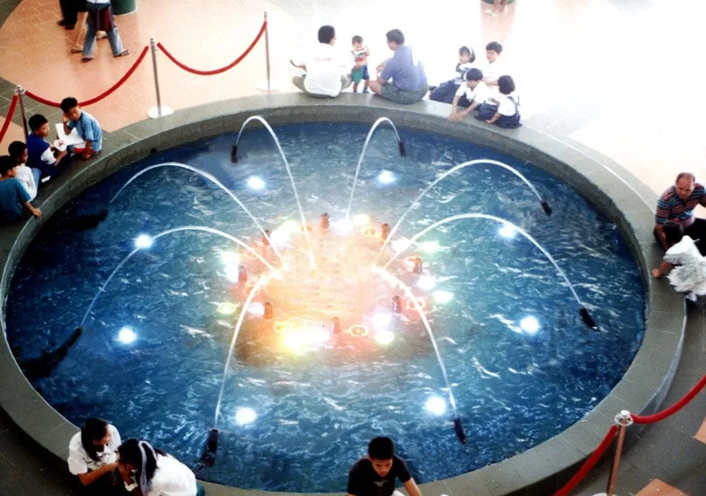 Laminar Shooting Jets, Robinsons Place Bacolod City, 1998