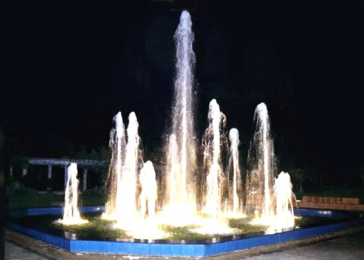 Liwasang Makati Park and Garden, 1998