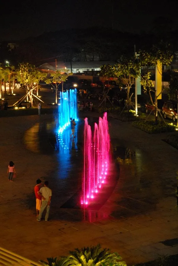 Marquee Interactive Fountain, 2009