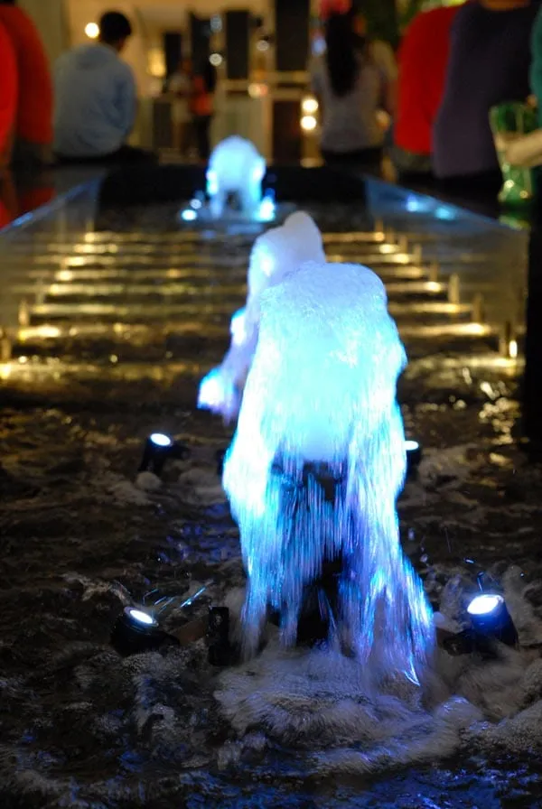 Marquee Mall Foaming Jets, Angeles City, 2009