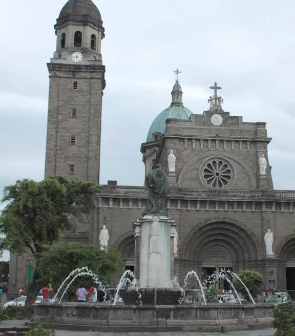 Plaza Roma, Manila Cathedral, 2007