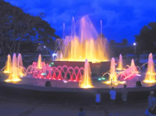 Puero Princesa Dancing Fountain, 2003