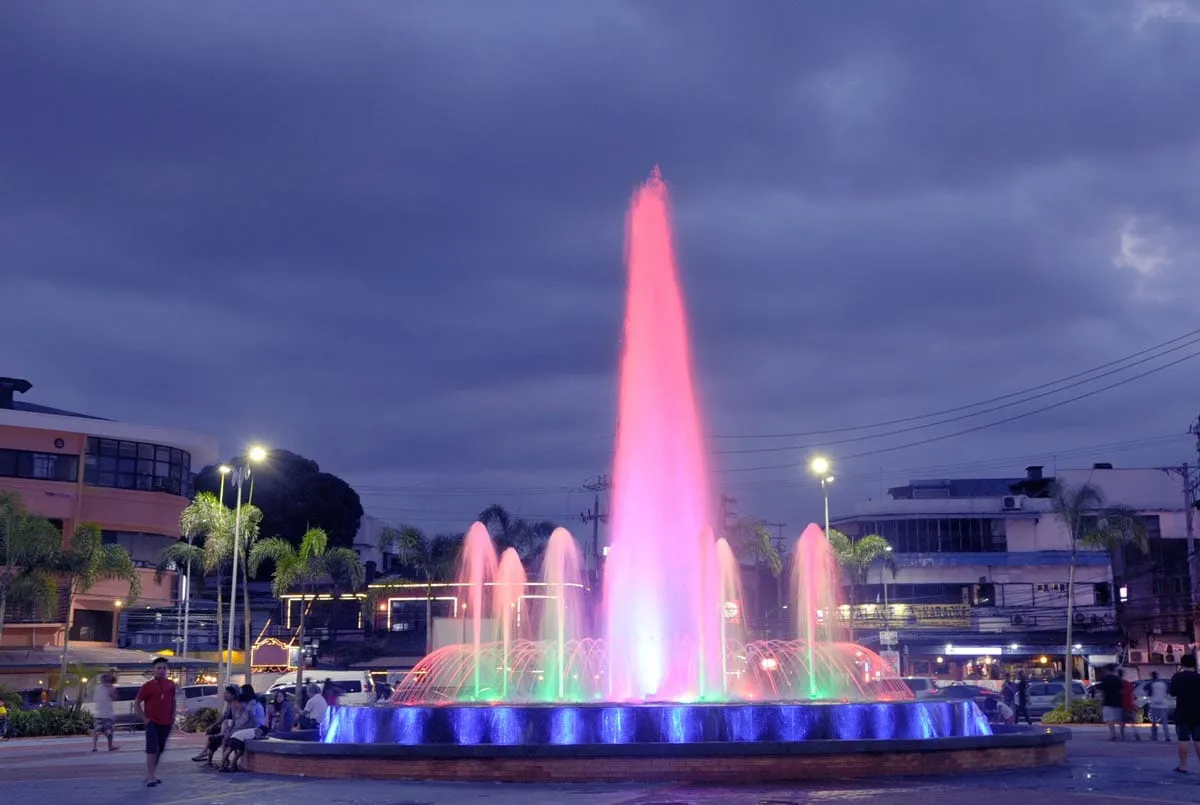 Remedios Circle Multi-pattern Fountain, Manila, 2016 0