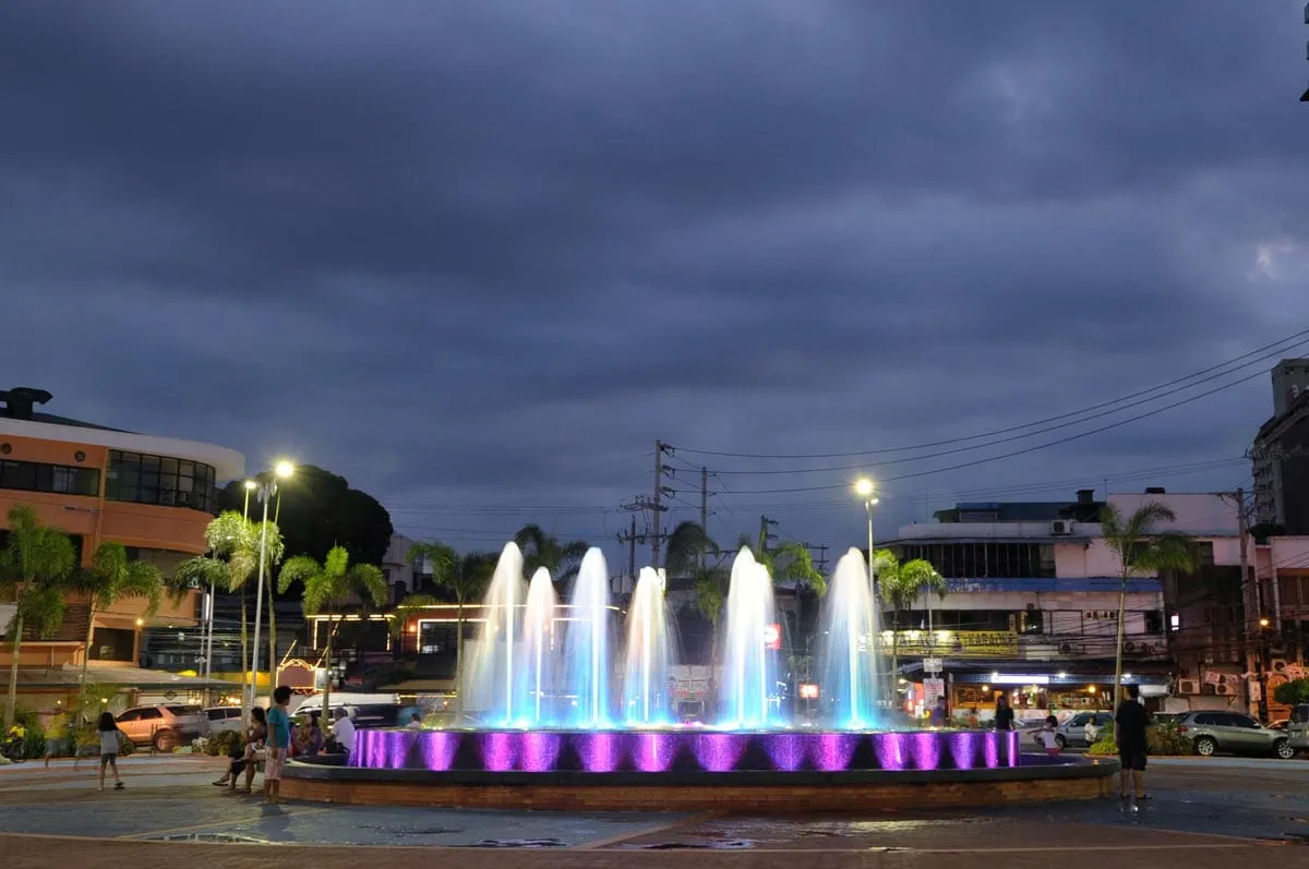 Remedios Circle Multi-pattern Fountain, Manila, 2016 5