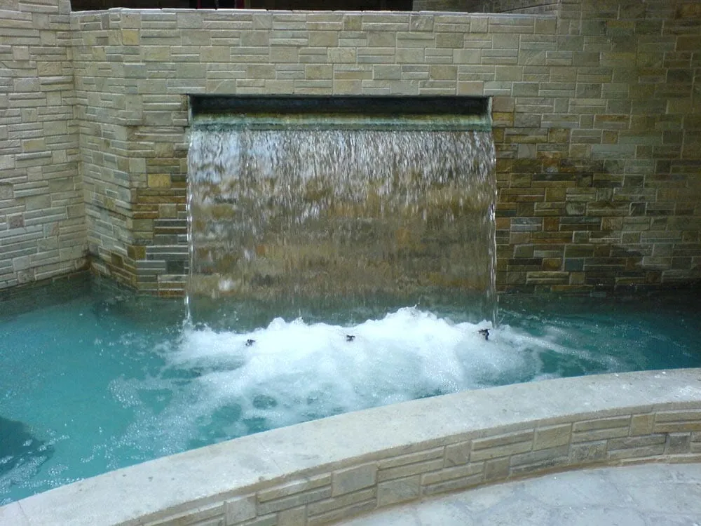 Trinoma Water Cascade, 2007