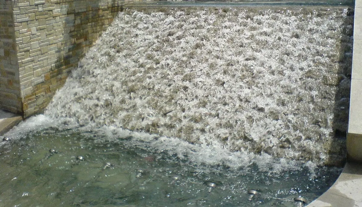 Trinoma Whitewater Cascades, 2007