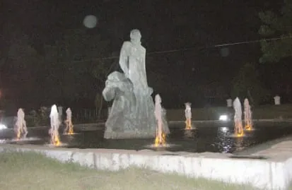 Gomburza Foaming Jets Fountain, Manila 2007
